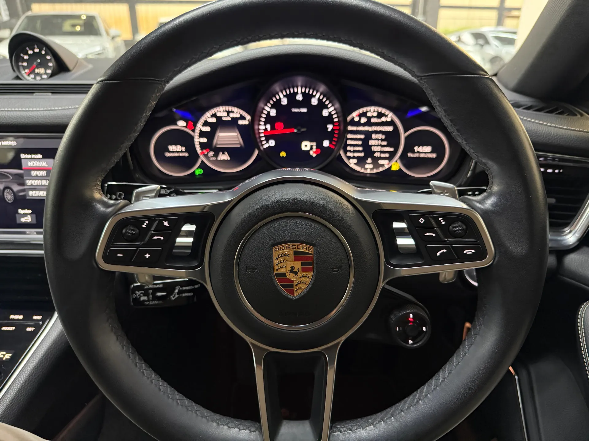 2020 Porsche PANAMERA 7