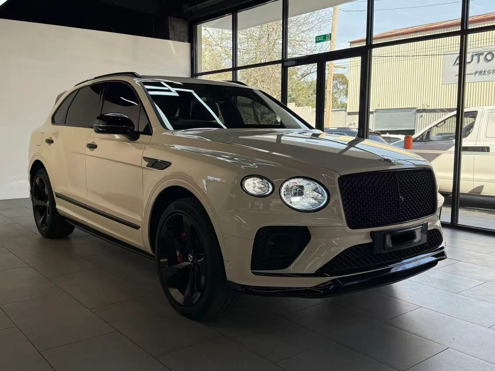 2020 Bentley Bentayga V8 3