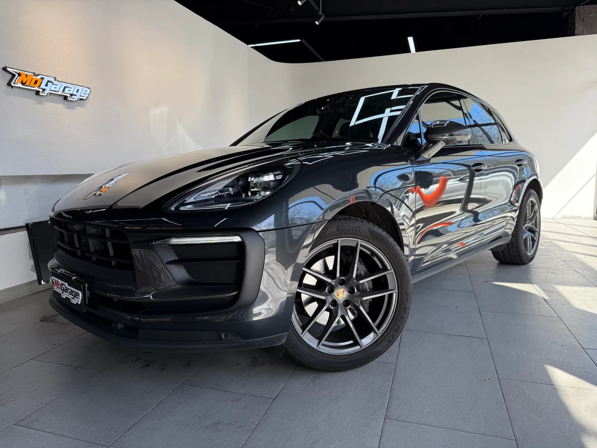2024 Porsche Macan T 2