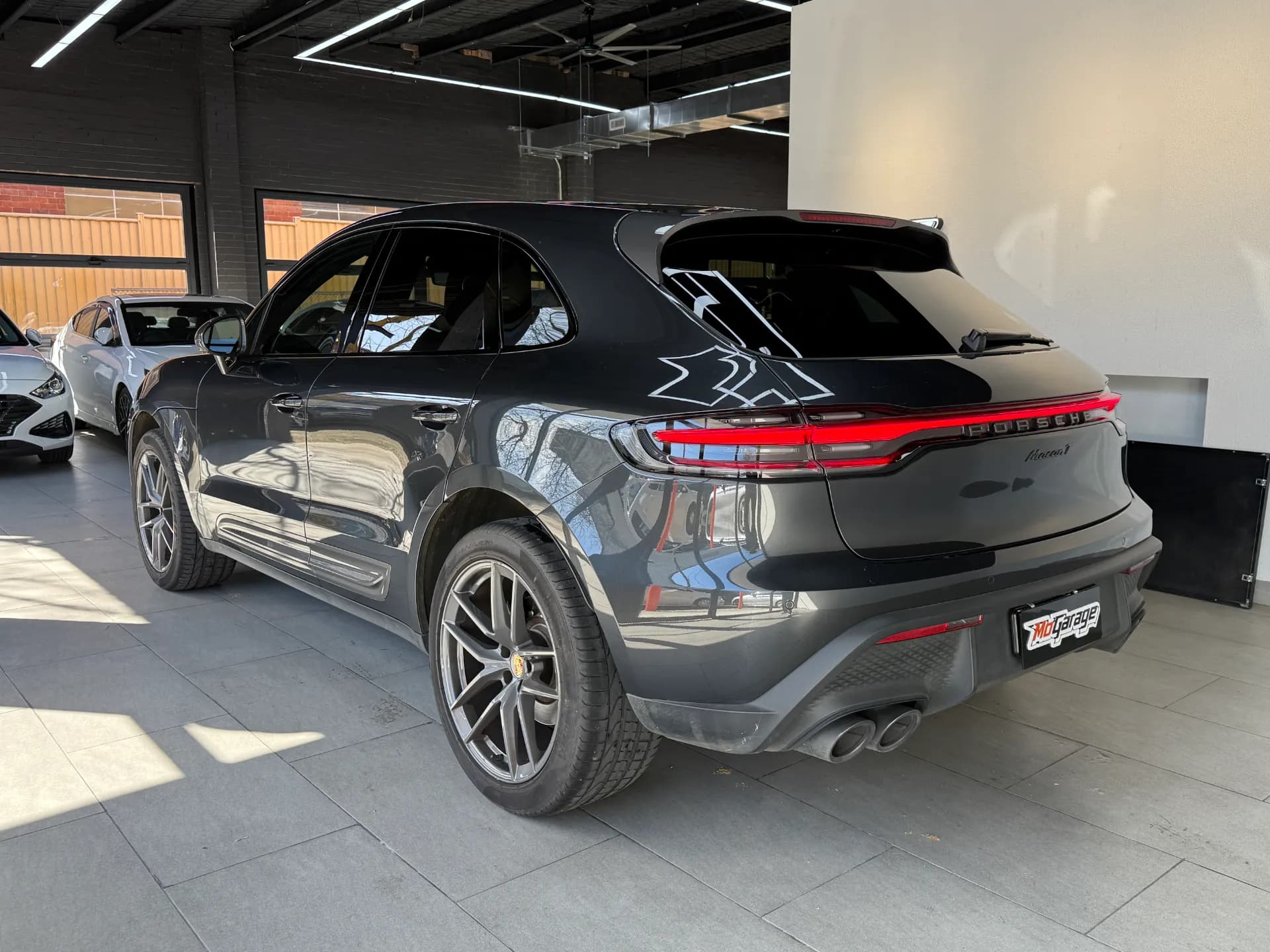 2024 Porsche Macan T 4