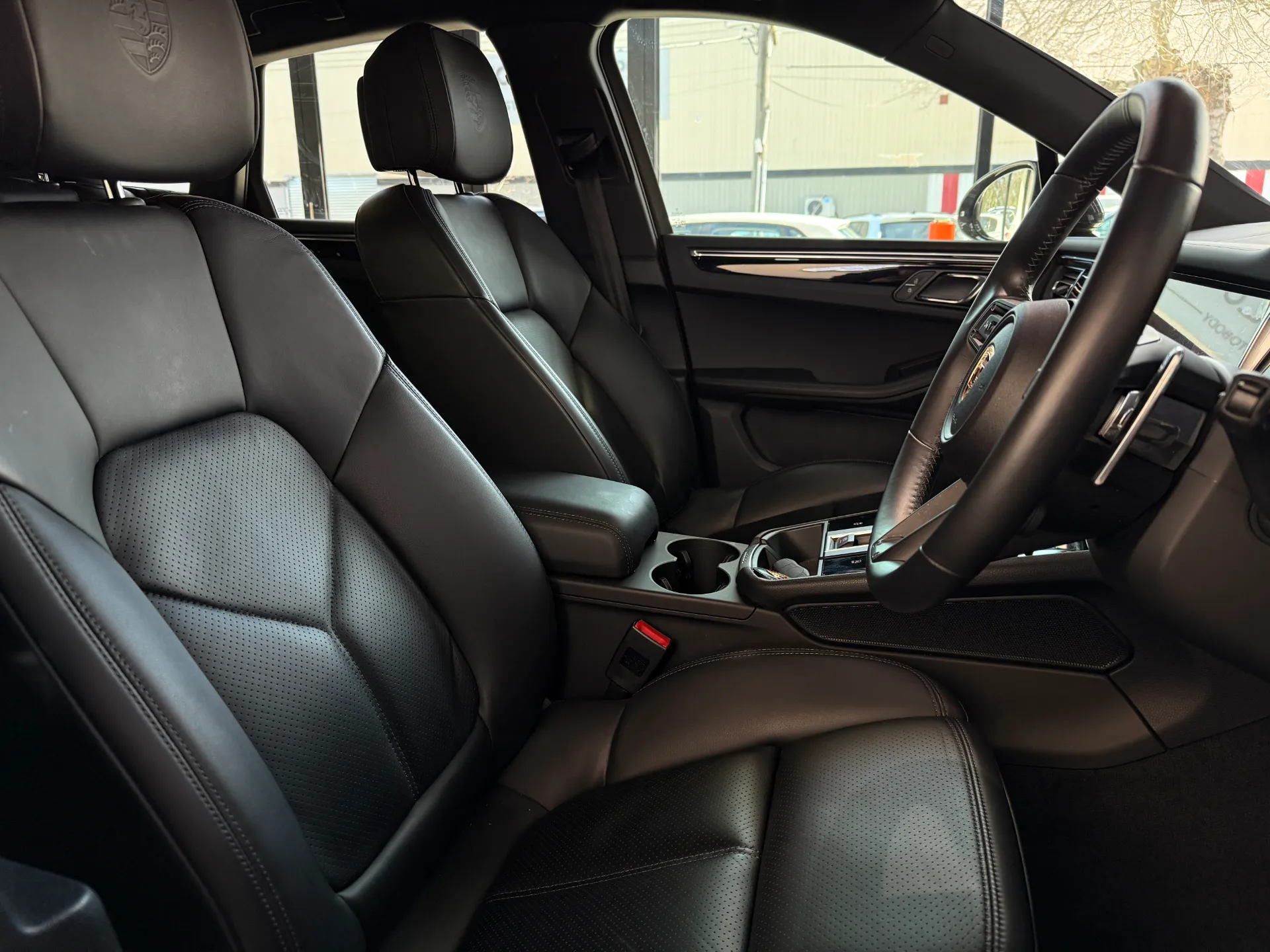 2024 Porsche Macan T 5