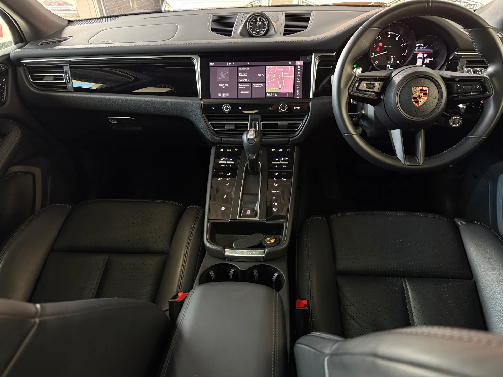 2024 Porsche Macan T 7