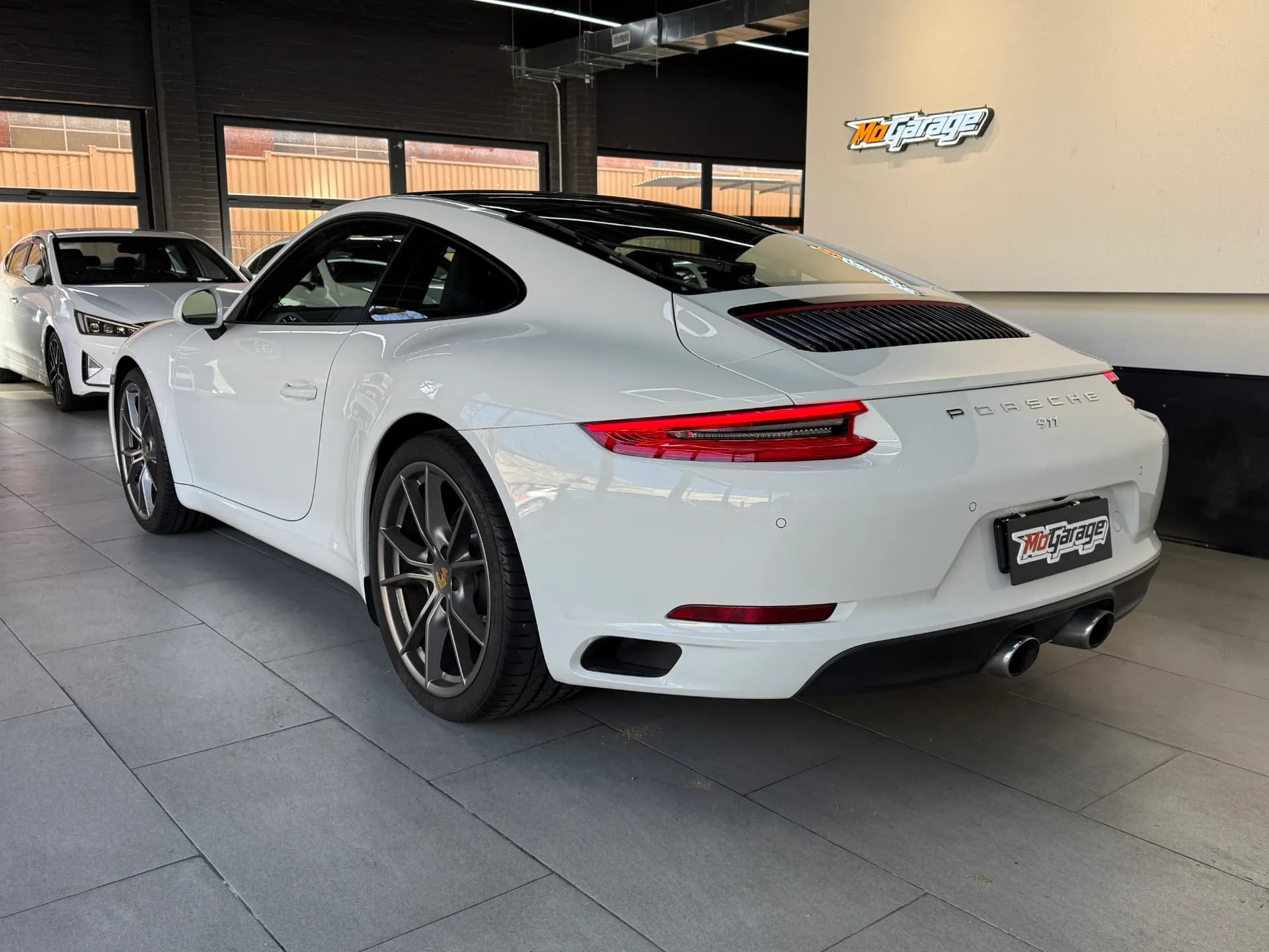 2017 Porsche 911 Carrera 4