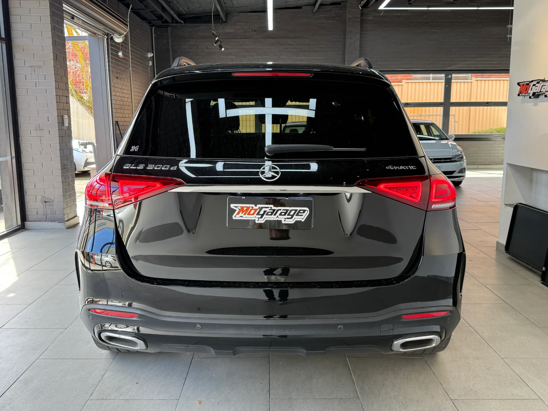 2020 Mercedes-Benz GLE 300d 4MATIC 3