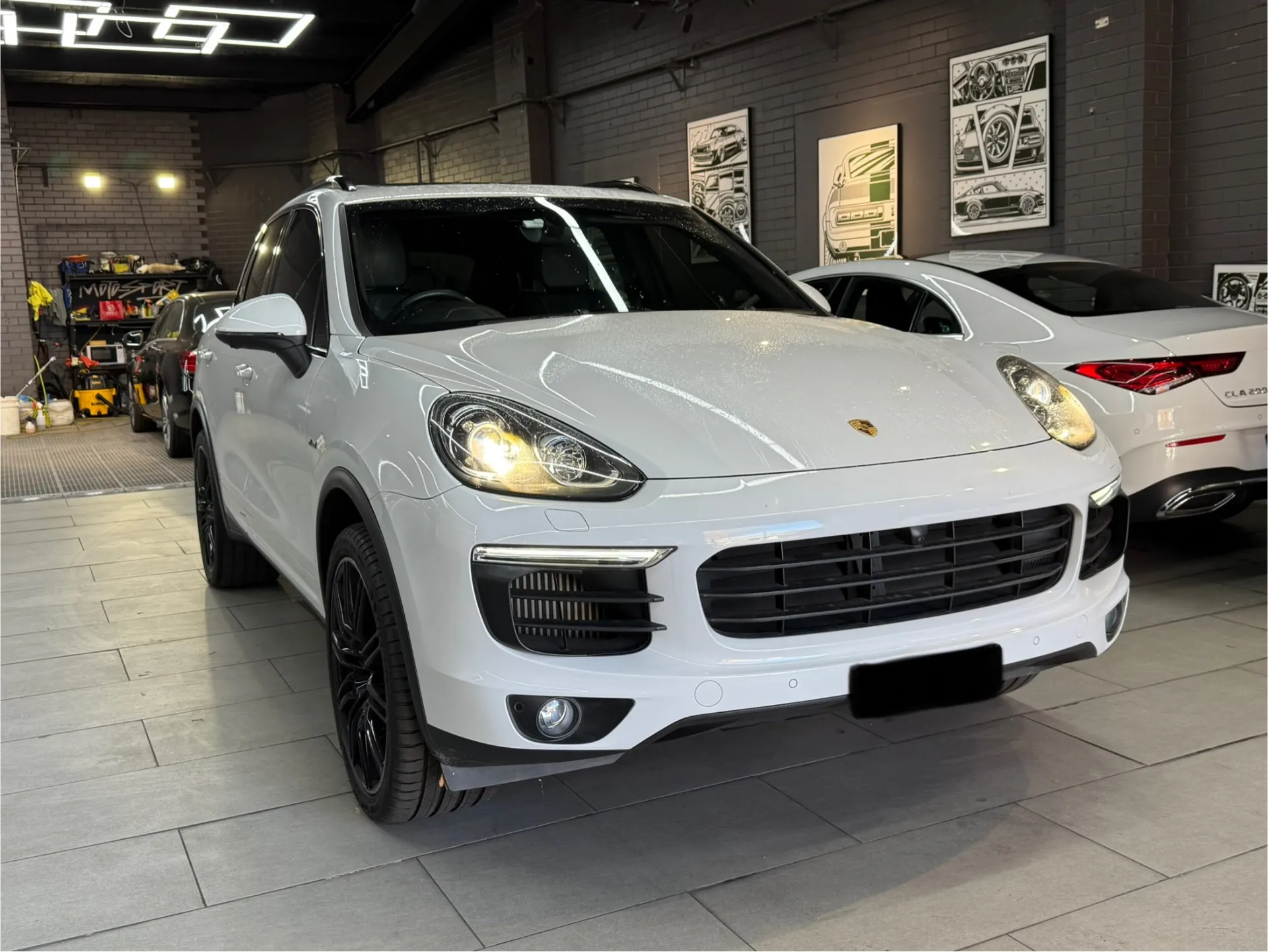 2016 Porsche Cayenne S 2