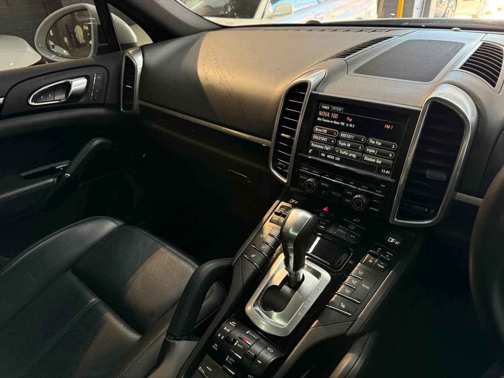 2016 Porsche Cayenne S 0