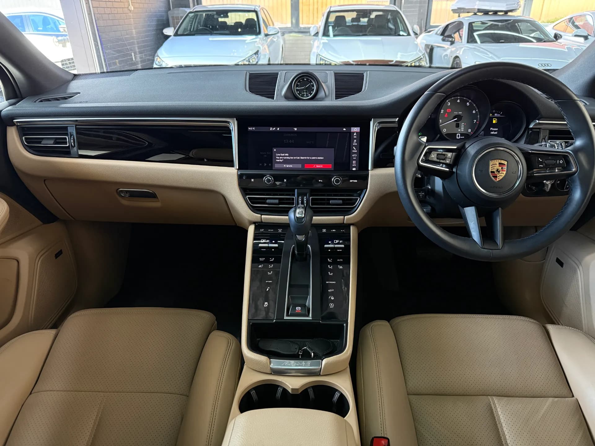 2022 Porsche Macan S 7