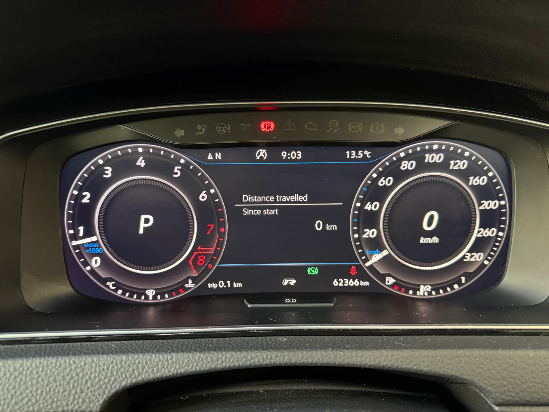 2017 Volkswagen Golf R 0