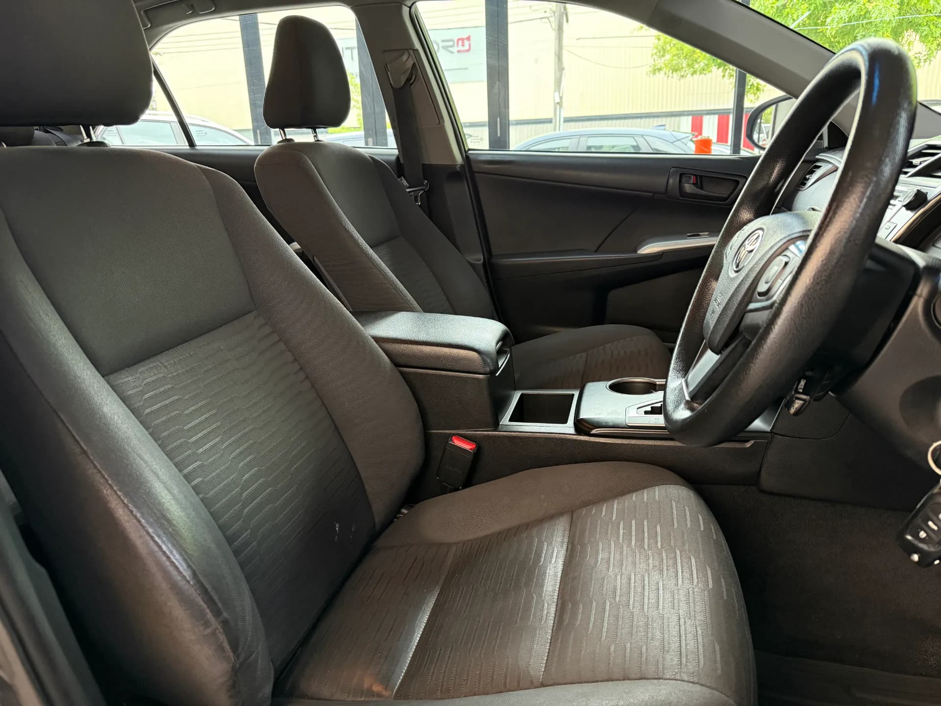 2016 Toyota Camry Altise 5