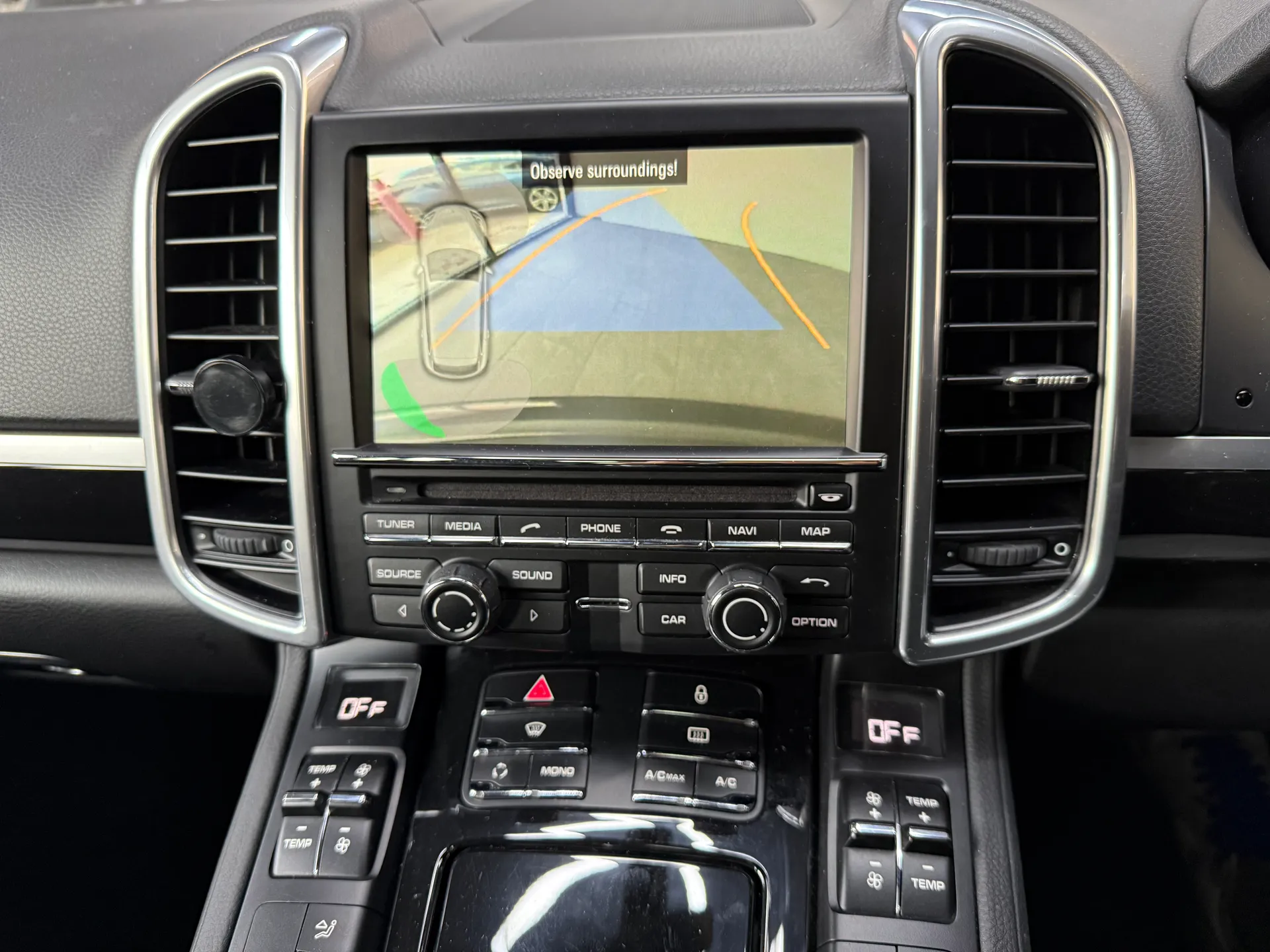 2013 Porsche CAYENNE 0