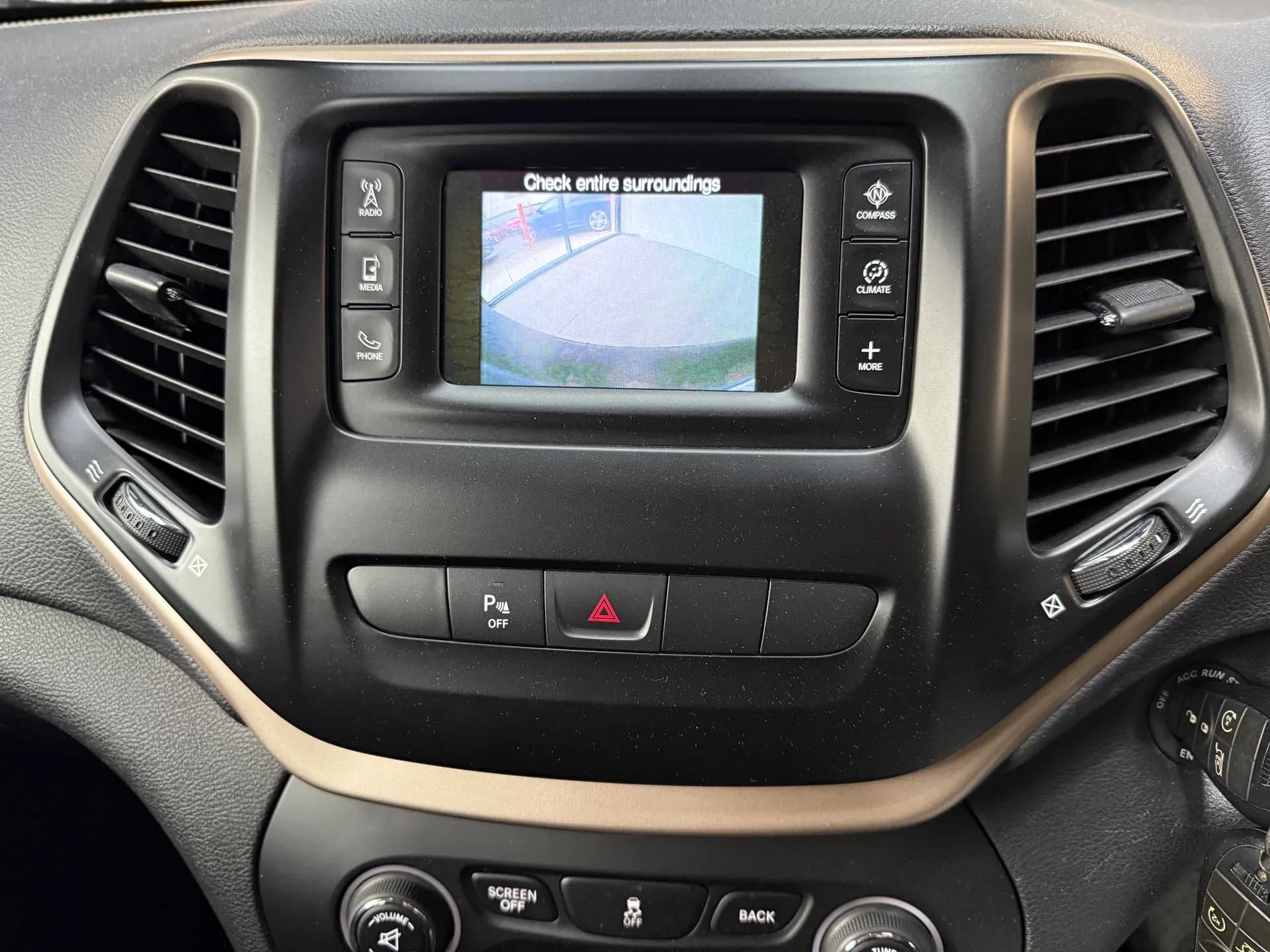 2015 Jeep CHEROKEE 7