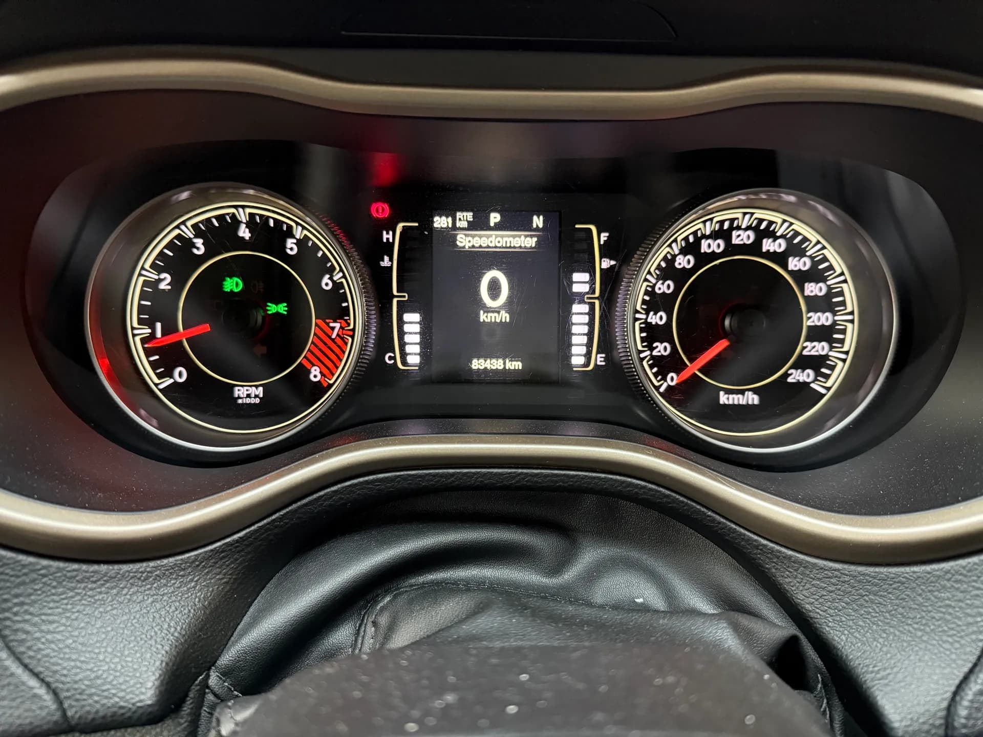 2015 Jeep CHEROKEE 0