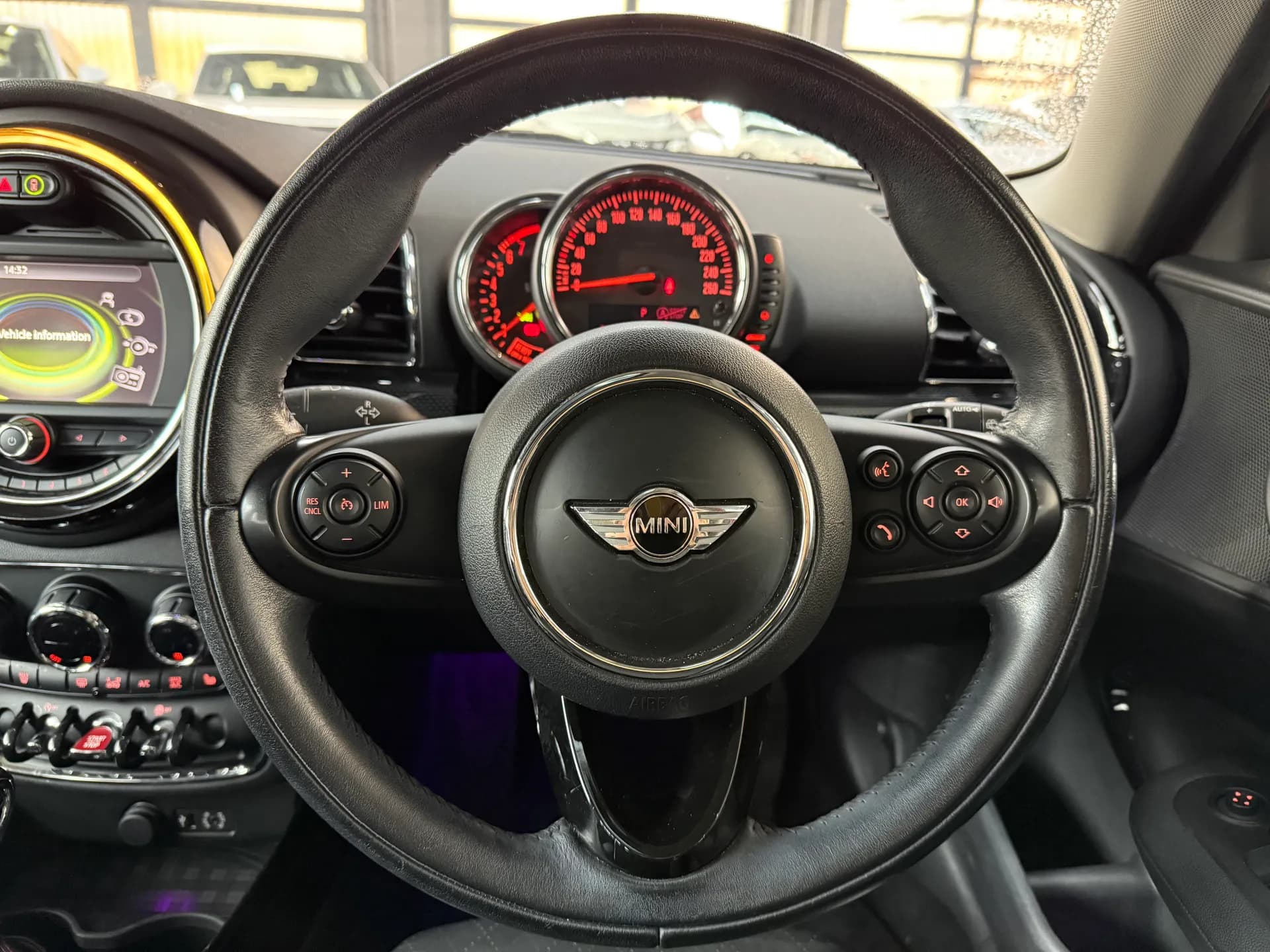 2017 Mini CLUBMAN 6