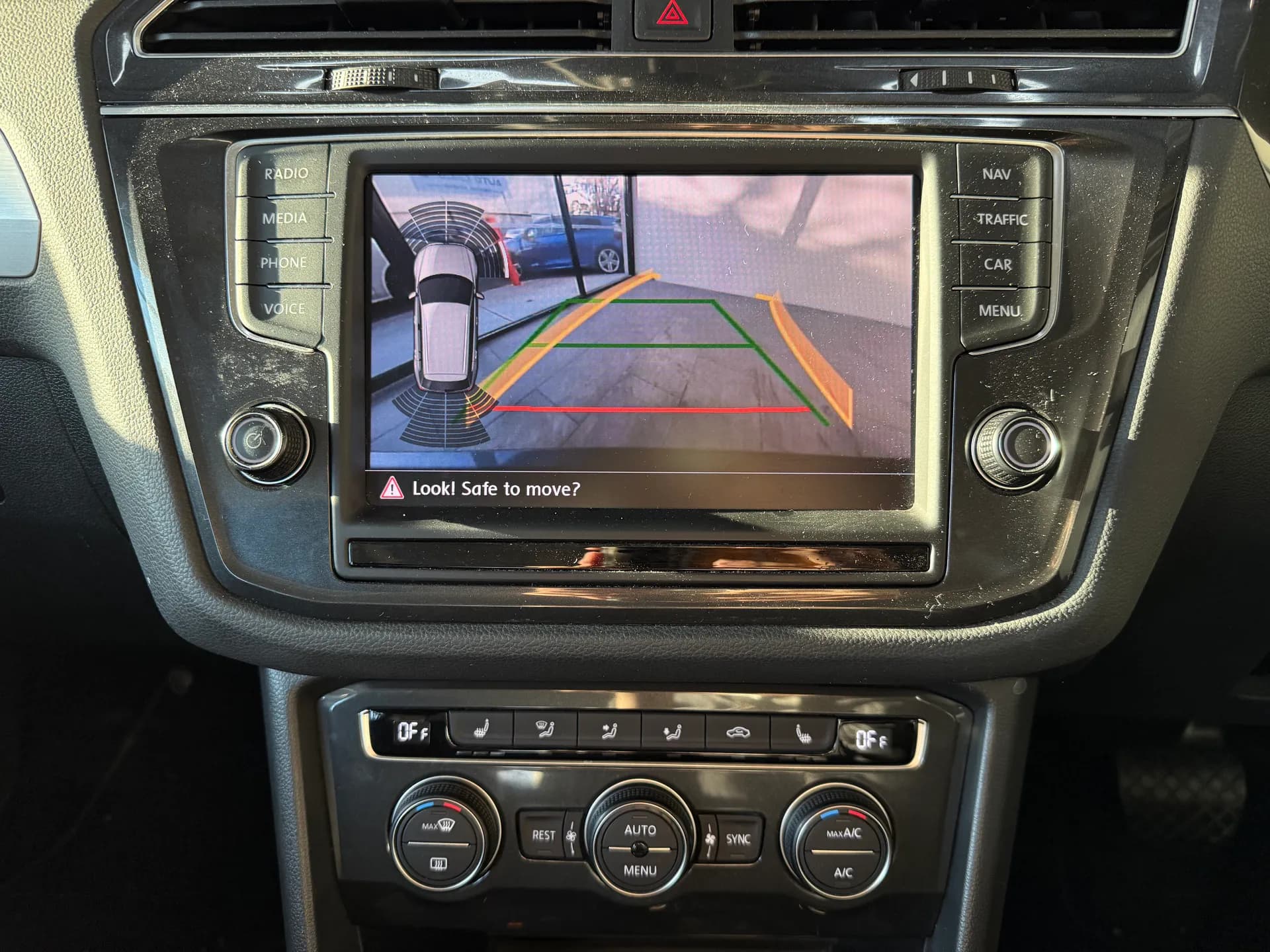 2017 Volkswagen TIGUAN 6