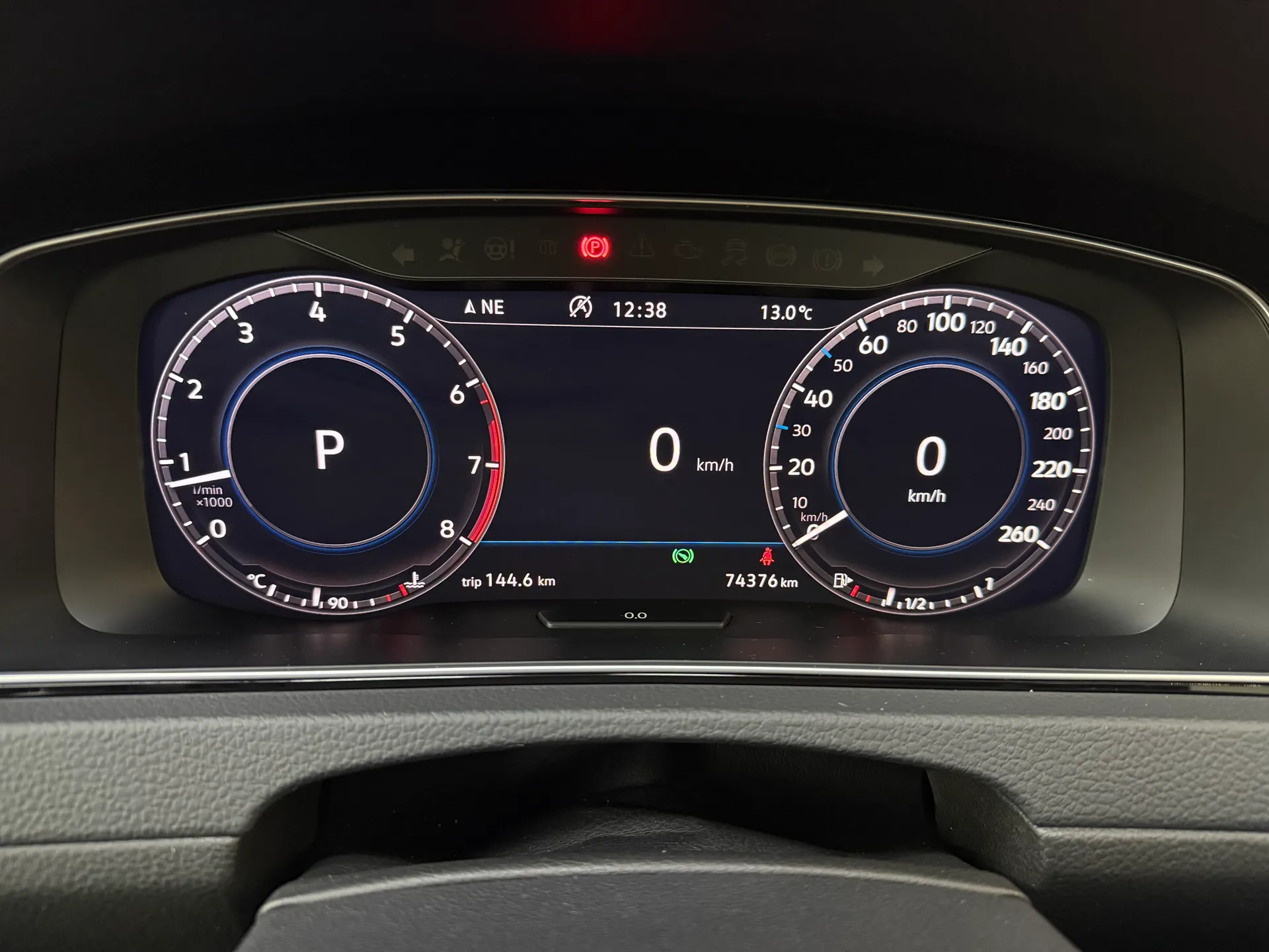 2018 Volkswagen GOLF 0