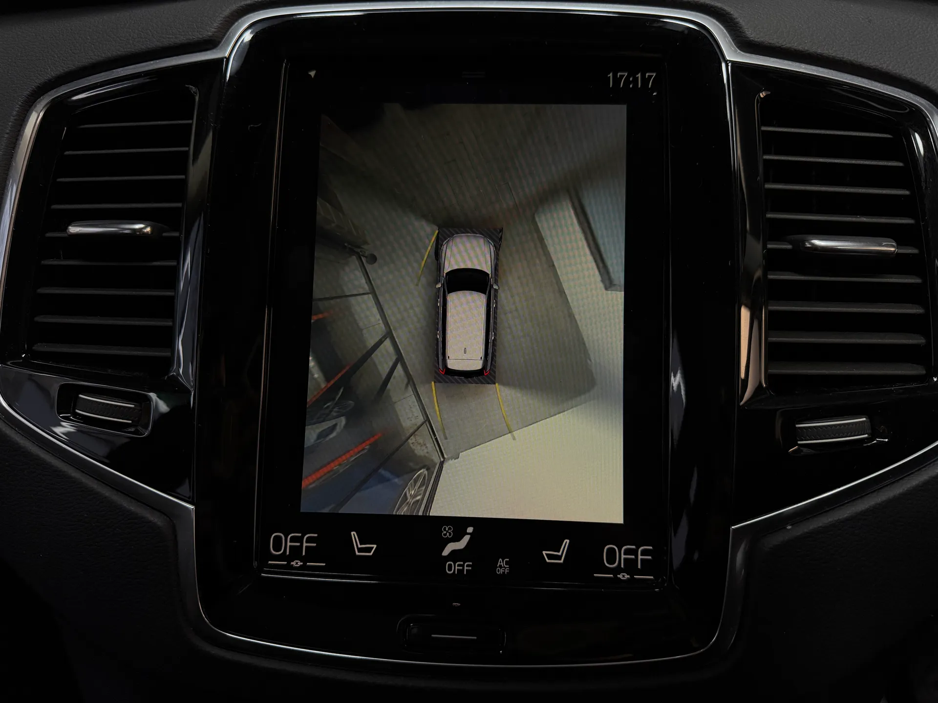 Scandinavian Luxury Meets Seven-Seat Family Practicality 7