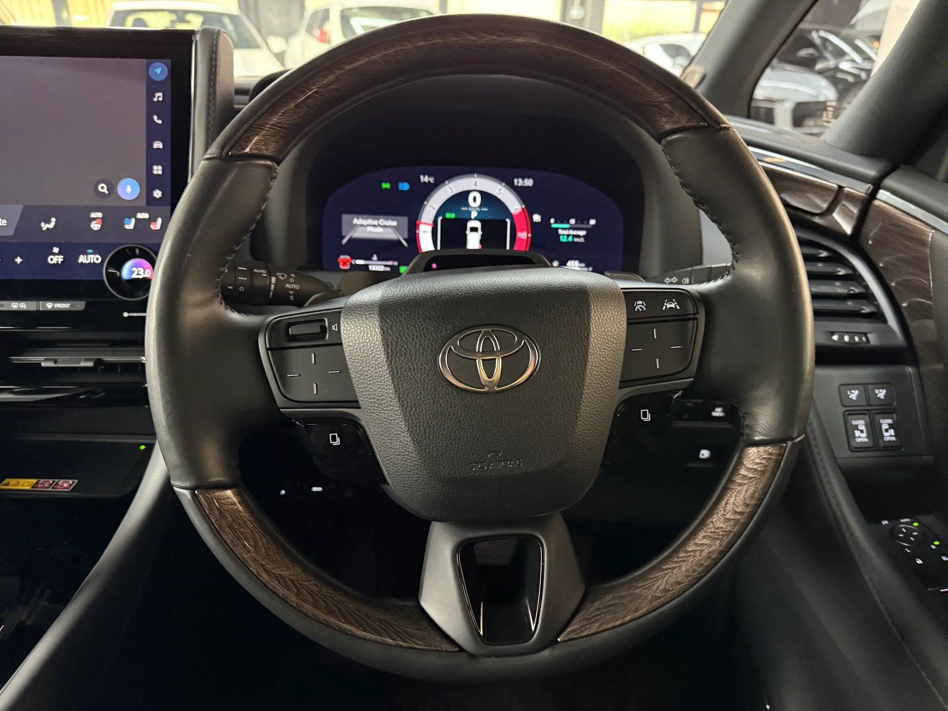 2023 Toyota VELLFIRE 6