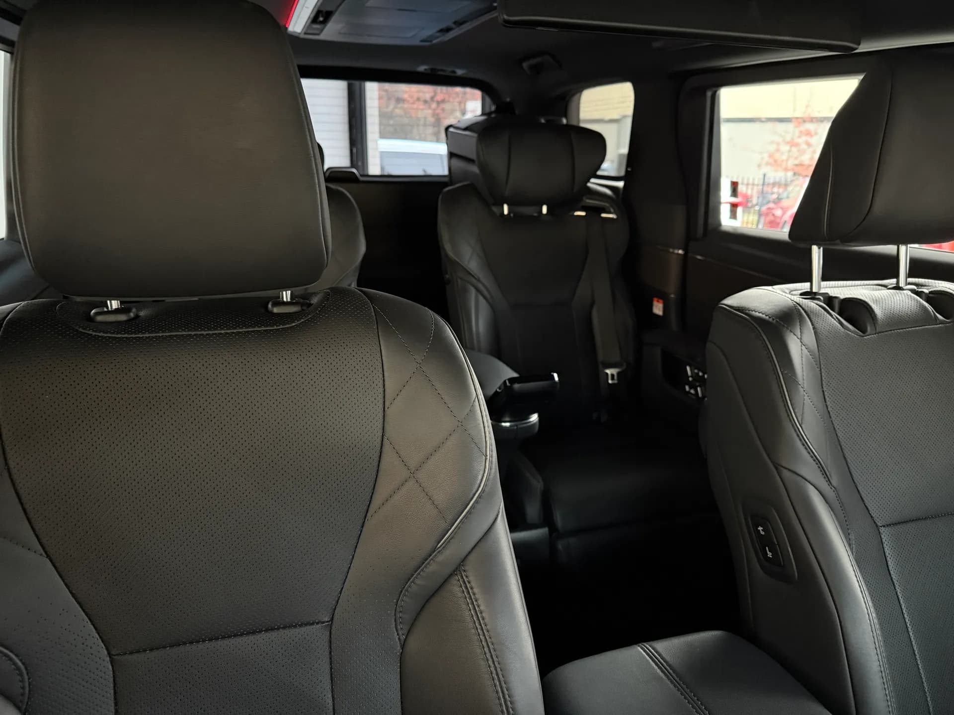 2023 Toyota VELLFIRE 0