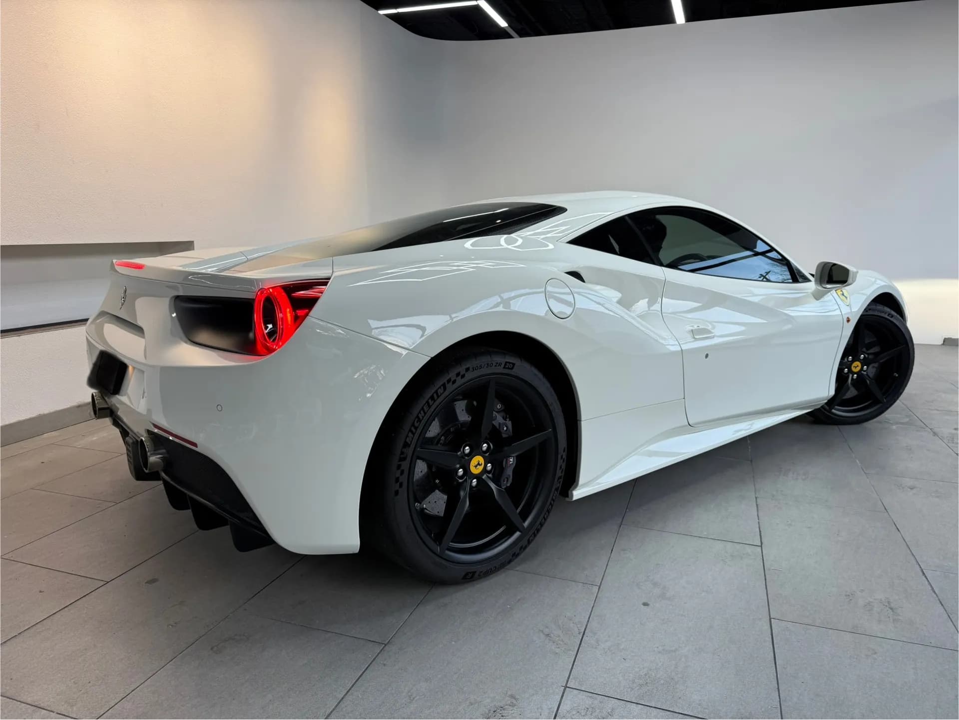 Ferrari 488 GTB: Twin-Turbo Excellence in White 3